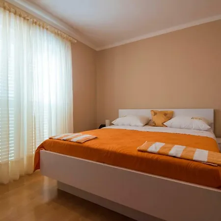 Eda Casa de hóspedes *