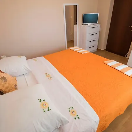 Eda Casa de hóspedes *