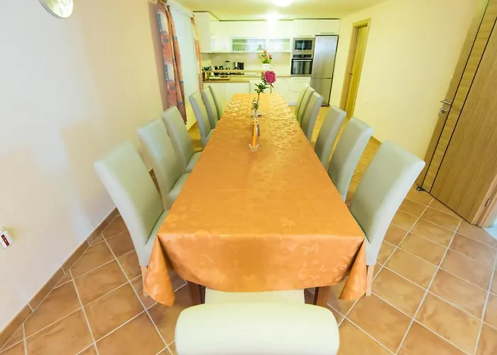 招待所 Eda 扎达尔